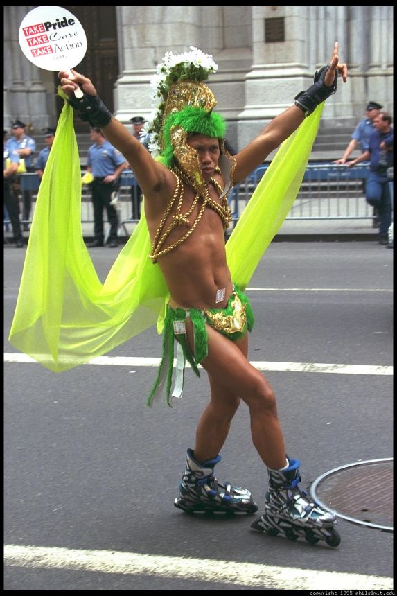 images/forum/2010/gay-parade-20_4.jpg